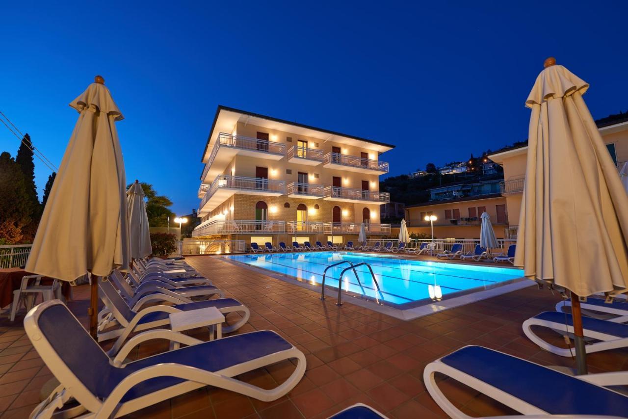 Hotel Benacus Torri Del Benaco Buitenkant foto