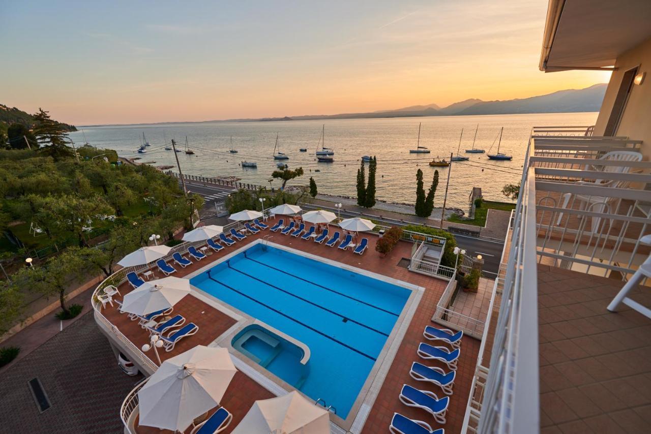 Hotel Benacus Torri Del Benaco Buitenkant foto