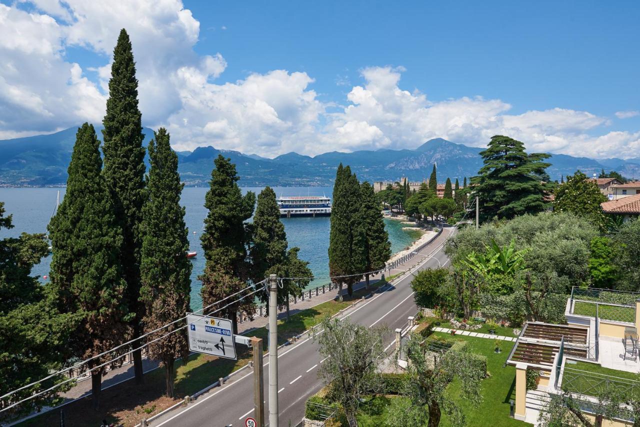 Hotel Benacus Torri Del Benaco Buitenkant foto