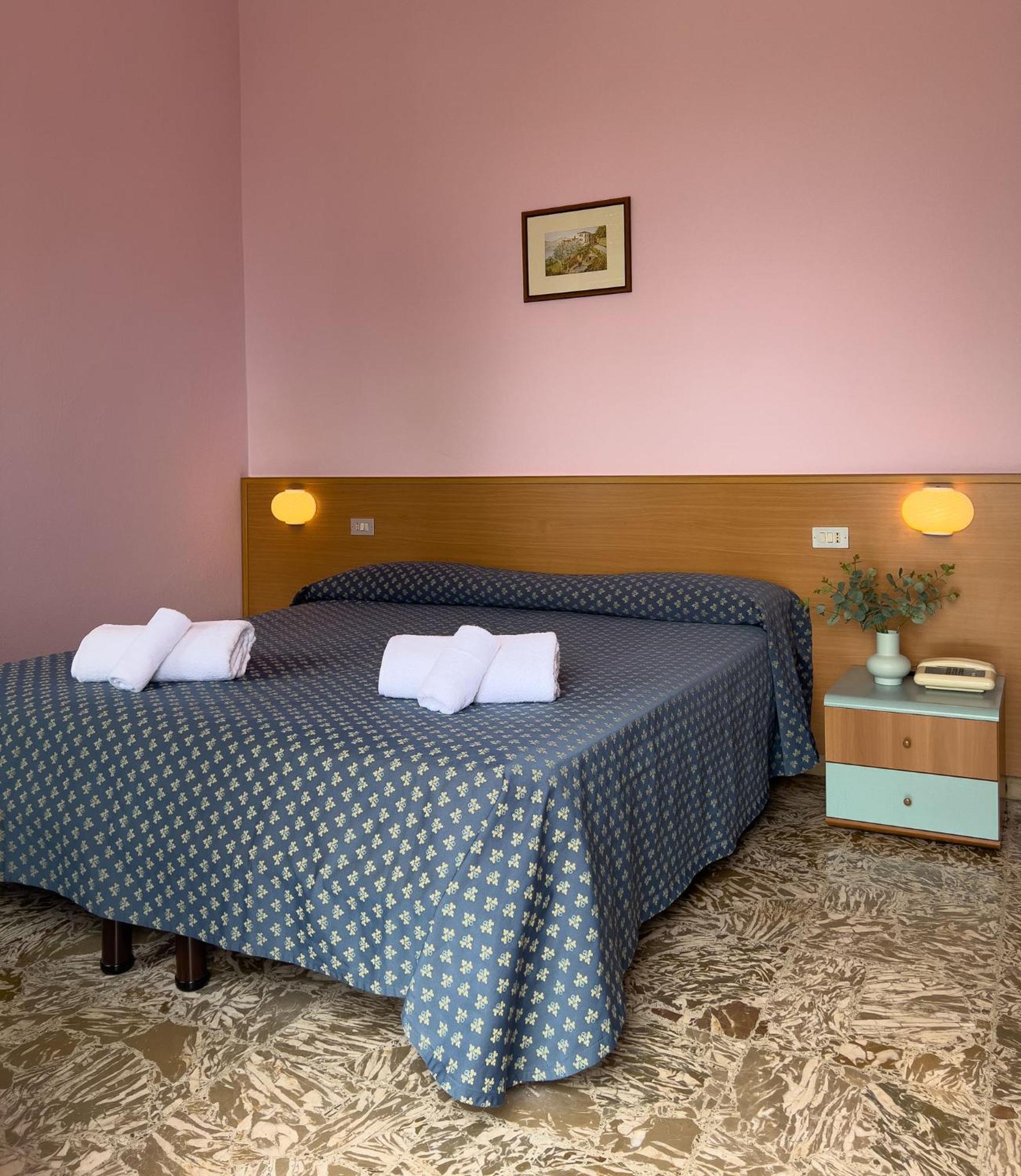 Hotel Benacus Torri Del Benaco Buitenkant foto